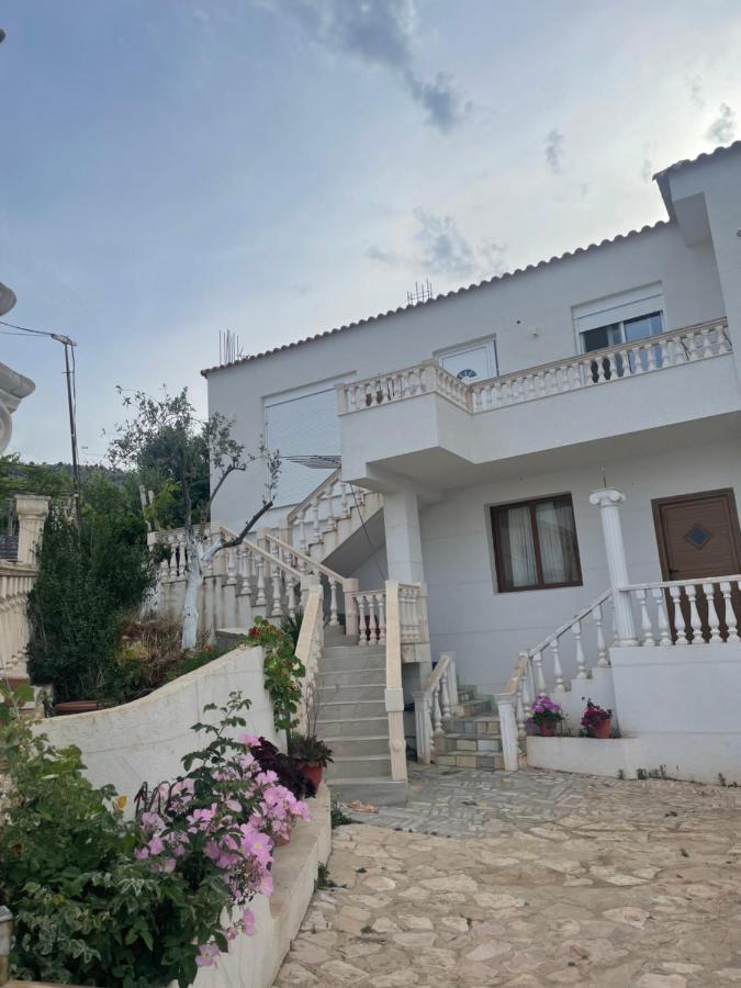 סרנדה Ana&Endri'S Summer Home מראה חיצוני תמונה