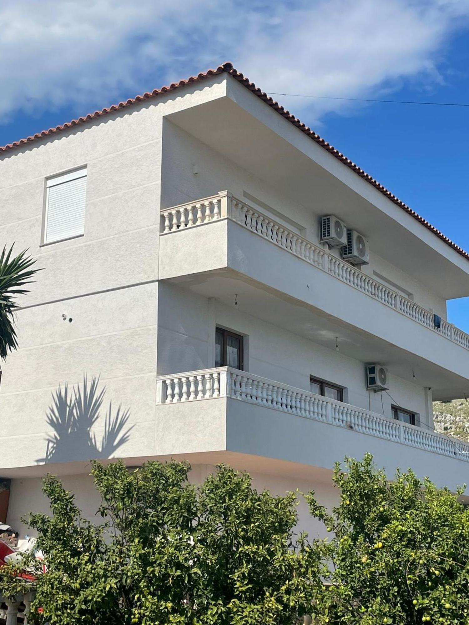 סרנדה Ana&Endri'S Summer Home מראה חיצוני תמונה